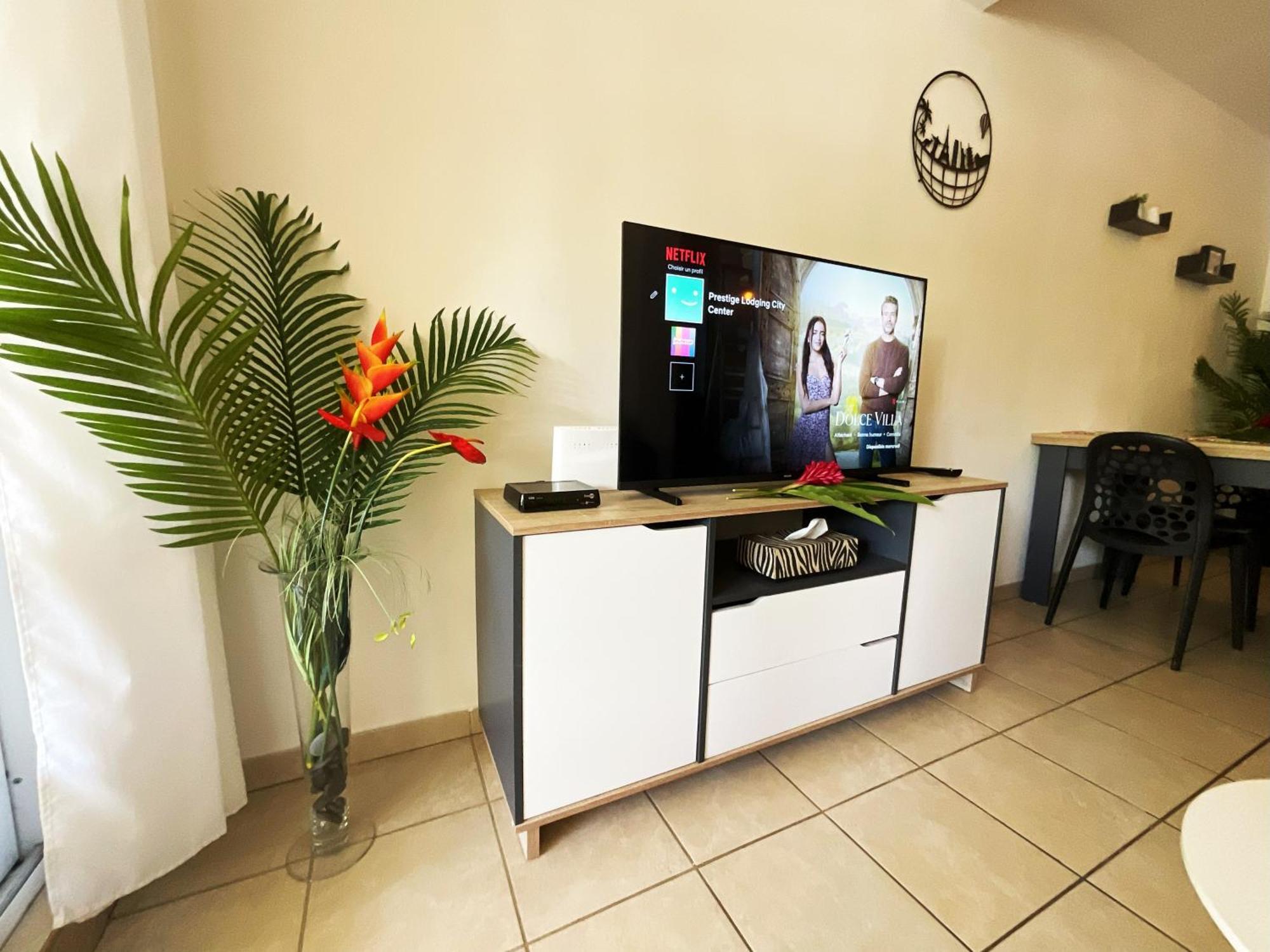פאפיט Prestige Lodging City Center מראה חיצוני תמונה